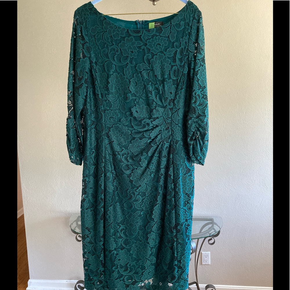 Women’s Tahari Knee Length Dress